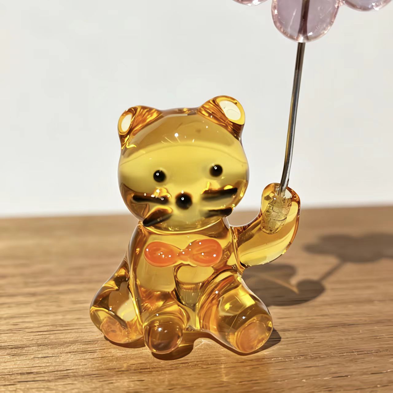 和風ガラス製子猫ペーパーウェイト、花の置物付きクリスタル猫オ - Paper Weight Crystal のレビューと価格