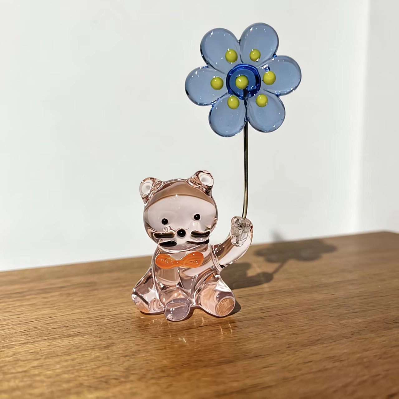 和風ガラス製子猫ペーパーウェイト、花の置物付きクリスタル猫オ - Paper Weight Crystal のレビューと価格